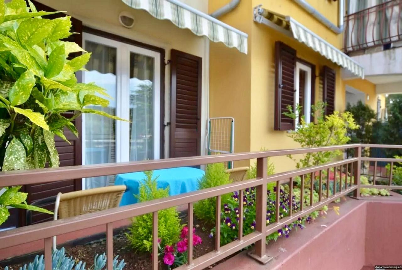Apartment Dana Rovinj Exterior foto